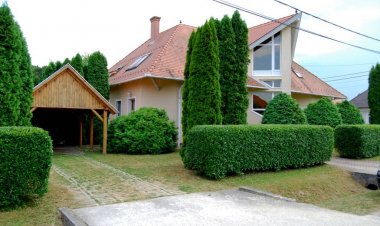 Mol-Ker-Vill Apartmanok Lenti