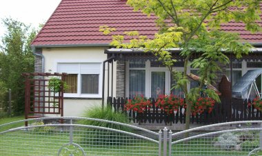 Petragabi Nyaraló Balatonfenyves