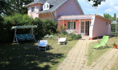 Hunyadi 30 Apartman Balatonszárszó