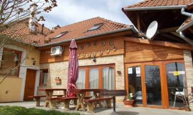 Liliom Apartmanház Kehidakustány