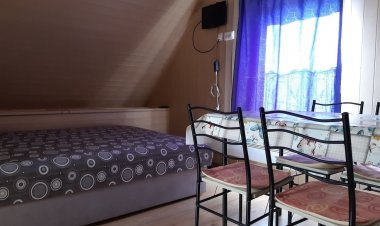 Flóra Apartman a Balatonnál Lovas