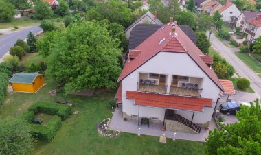 Lájer Apartman Lovas