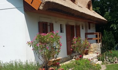 Liliomfa Apartman Szigliget