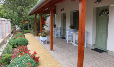 Kamilla Apartmanház Túrkeve