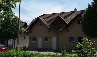 Pusztai Apartmanok Balatonszemes