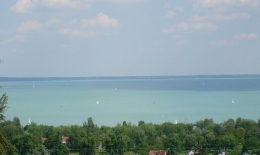 Rege Nyaralóház Apartman Balatonalmádi
