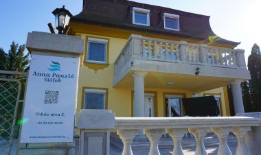 Anna Panzió & Wellness Siófok****