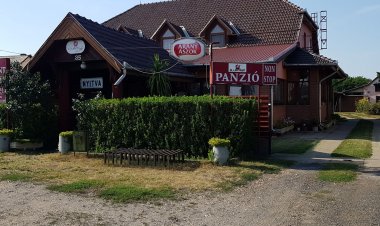 Flamingó Vendéglő Panzió Téglás