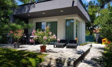 Sárlott Apartman Zamárdi