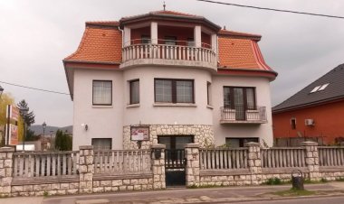 Sasi Panzió II. Esztergom