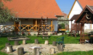 Lilaakác Panzió Kiszombor