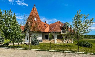 Mathias Ház Magyarhertelend