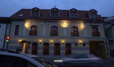 Hangya Hotel Étterem Csepreg