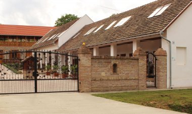 Hehl Pince Panzió Villány