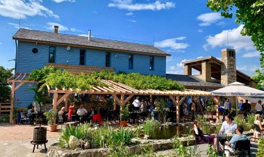 Hilltop Borbirtok & Étterem Neszmély