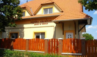 Nyéki Vándor Panzió Kápolnásnyék