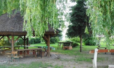 Vad és Vizivilág Park Panzió Kisfoktő