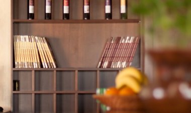 Centrál Borház Étterem és Panzió Érd