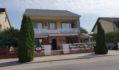 Clock Café Pizzéria és Panzió Hajdúszoboszló