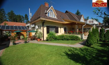 Parti Panzió Tata