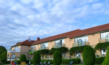 Karát Panzió Balatongyörök