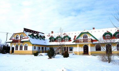 Kiskajári Fogadó Lovászpatona