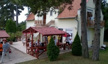 Révész Teniszklub és Panzió Fövényes