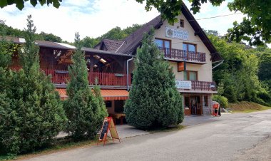 Kőrózsa Panzió Kemence