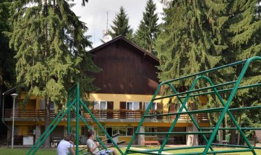 Feketevölgy Panzió Kemence