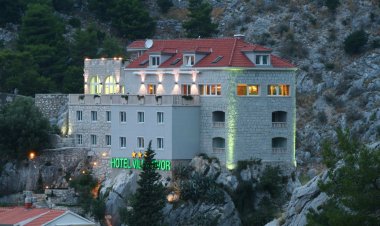 Hotel Villa Dvor Omiš Horvátország