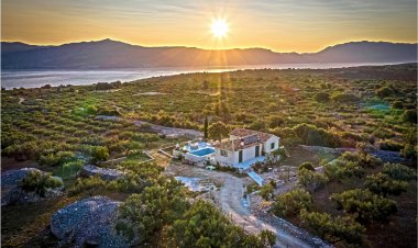 Vendégház Postira - CDB679 Horvátország