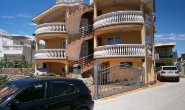 Apartmani Ani Vodice Horvátország