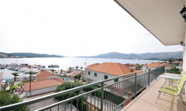 Apartman Okrug Gornji - CDE590 Horvátország