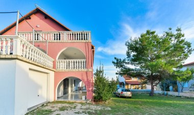 Apartments Lojan Vir Horvátország