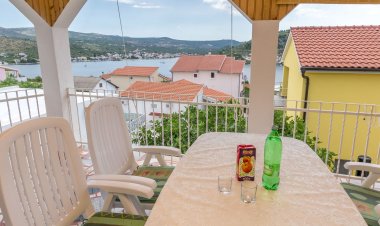 Apartment Pava Rogoznica Horvátország