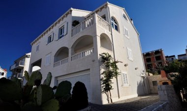 Apartman Pava Postira Horvátország