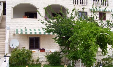 Apartments Fani Bol Horvátország