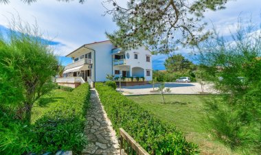 Apartments Liveric Vir Horvátország