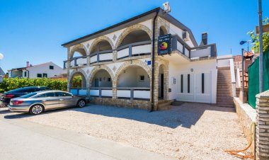 Apartments Skundric Vir Horvátország