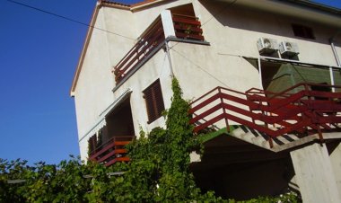 Apartmani Mir Betina Horvátország