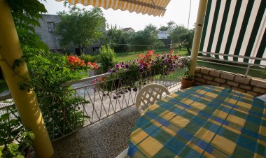 Apartments Nada-on quiet location in center of Starigrad Paklenica Horvátország