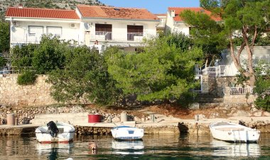 Apartment TINA-on the beachfront Starigrad Paklenica Horvátország