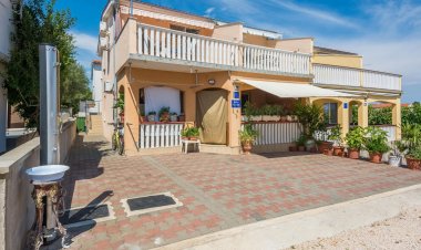 Apartments Cacko Vir Horvátország