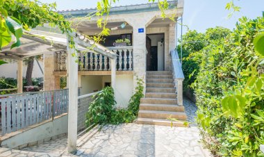 Apartments Bilic Vir Horvátország