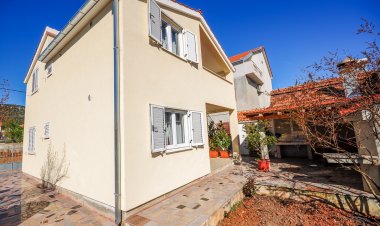 House Bože Vinisce Horvátország