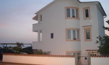 Apartmanok Parkolóhellyel Murter - 16531 Horvátország