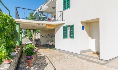 House Piece of Heaven Brodarica Horvátország