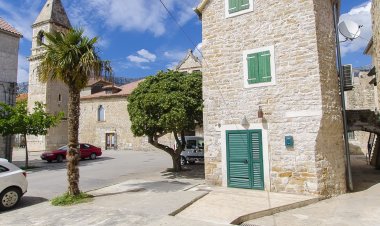 House Gulliver Kastel Sucurac Horvátország