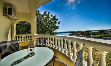 Apartmani Roko Obrovac Horvátország