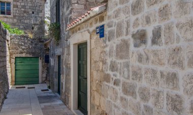 Apartments Mira Omis Horvátország